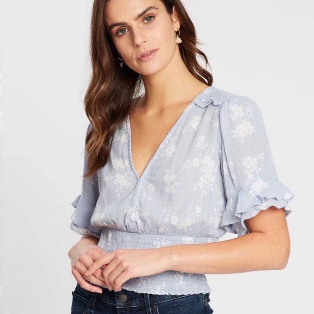 Abercrombie and Fitch Smocked-Waist V-neck Blue Floral Cropped Blouse Medium